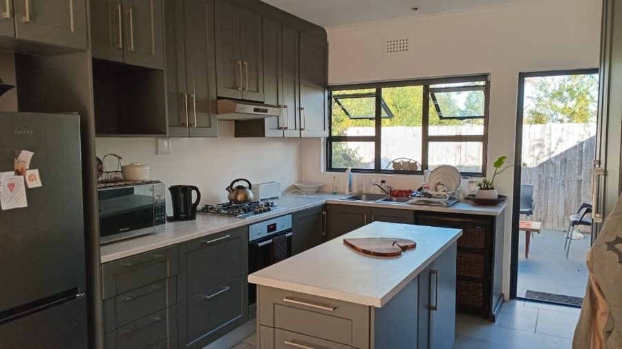 2 Bedroom Property for Sale in Kleinmond Western Cape